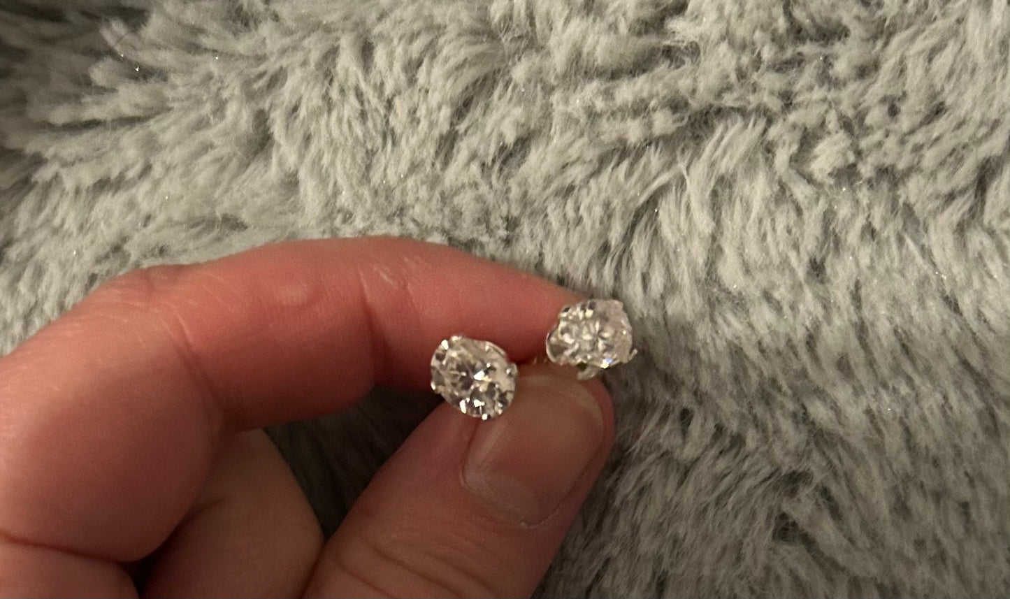 Oval Moissanite Studs